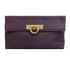 May Clutch, vista frontal